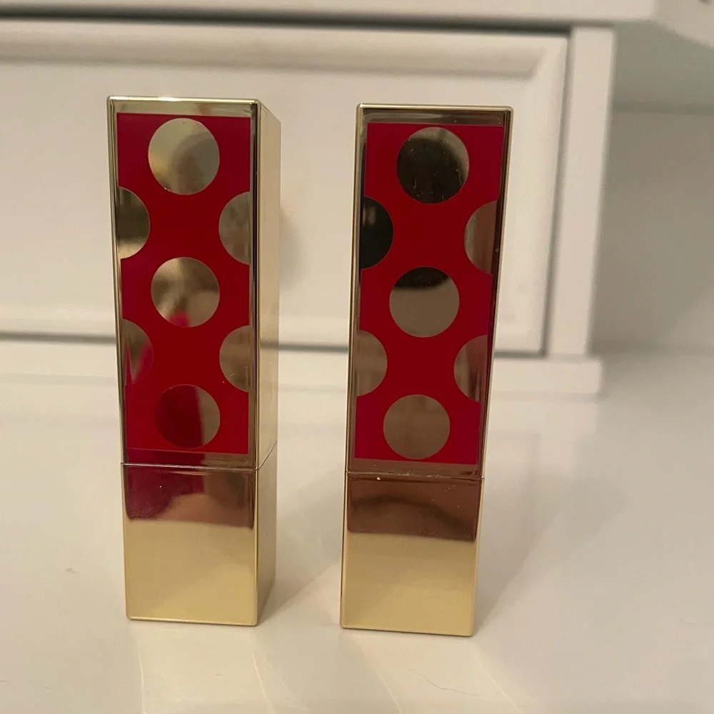 TWO Estée Lauder Red Ribbon lipsticks! Limited Edition Brand new, cost $84 new 💄 - Picture 2 of 6